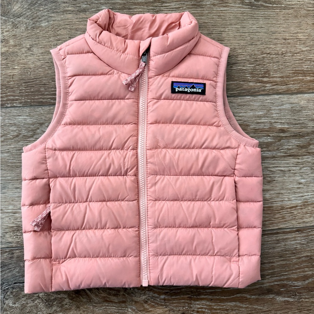 NWOT 6-12MO Patagonia Infant Light Pink Quilted Vest